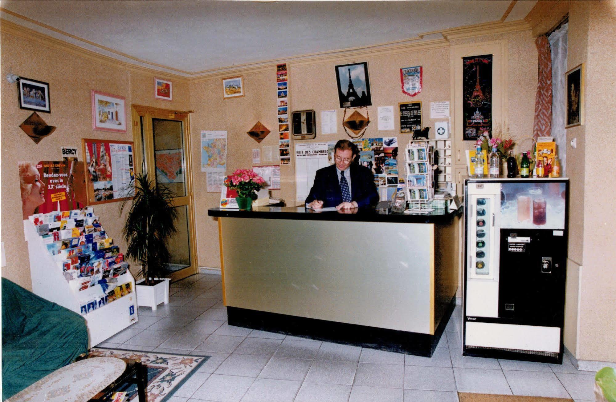 Hotel Paris Bercy Екстер'єр фото